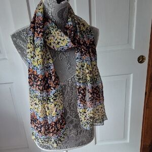 Cejon Multicolor Floral Scarf